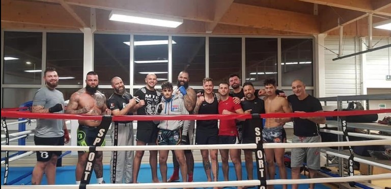 Cours adultes de boxe et de pancrace à la Team Domingos Wervicq